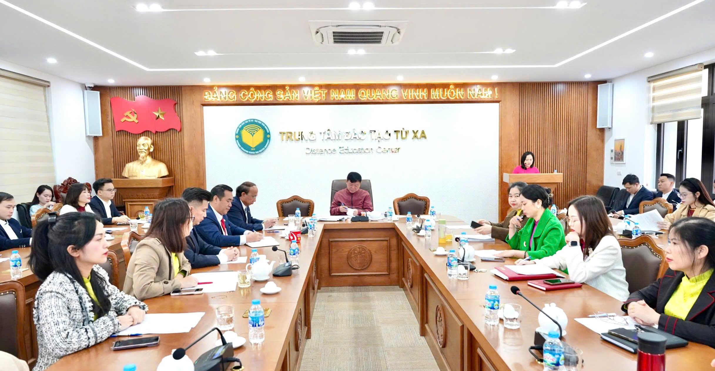 Hội nghị c&aacute;n bộ, vi&ecirc;n chức, người lao động năm 2026