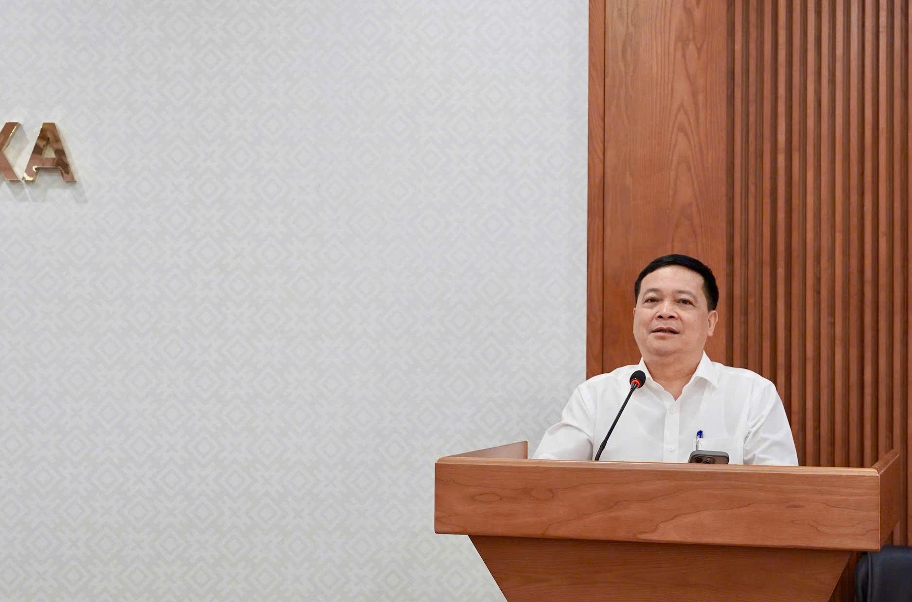 PGS.TS. Nguyễn Hữu Công - Phó Giám đốc Đại học Thái Nguyên, Giám đốc Trung tâm đào tạo từ xa - Đại học Thái Nguyên phát biểu khai mạc Hội nghị