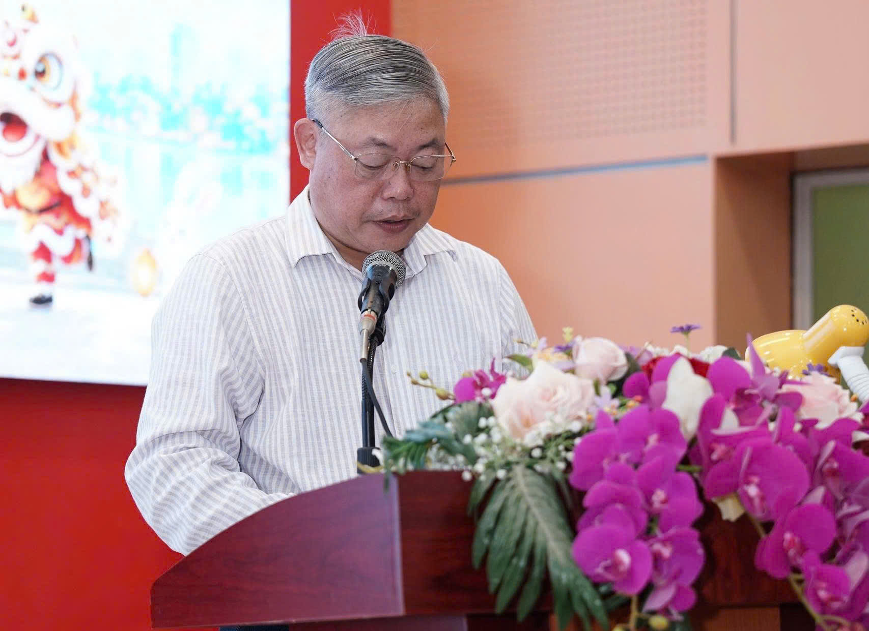 TS. Đo&agrave;n Đức Hải - Ph&oacute; Gi&aacute;m đốc Trung t&acirc;m Đ&agrave;o tạo từ xa - Đại học Th&aacute;i Nguy&ecirc;n ph&aacute;t biểu tại chương tr&igrave;nh